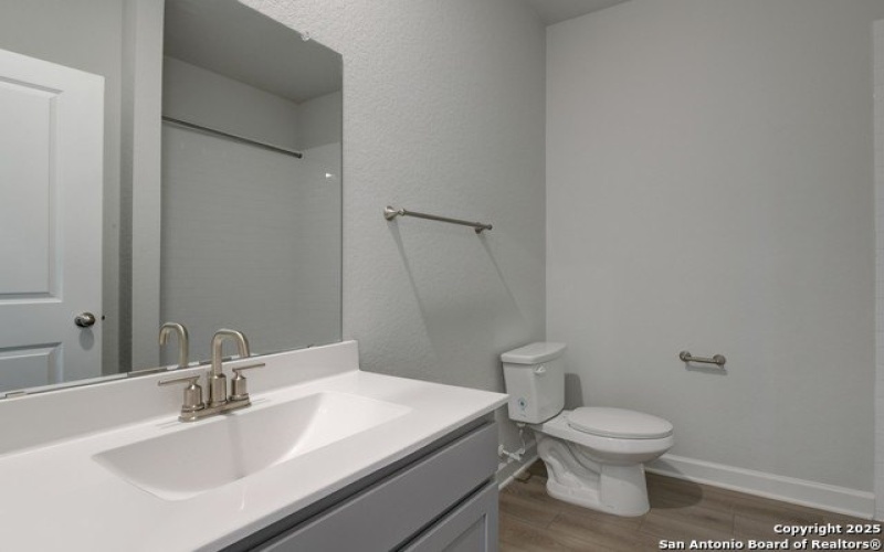 138 Beveridge, Seguin, TX 78155, 3 Habitaciones Habitaciones , ,2 BañosBaños,Residential,En Venta,138 Beveridge,0,1874119