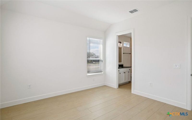 1851 Dancing Oak Lane, San Marcos, TX 78666, 2 Habitaciones Habitaciones , ,2 BañosBaños,Residential,En Venta,1851 Dancing Oak Lane,0,582754