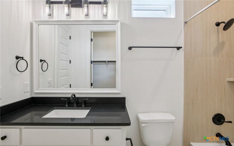 1851 Dancing Oak Lane, San Marcos, TX 78666, 2 Habitaciones Habitaciones , ,2 BañosBaños,Residential,En Venta,1851 Dancing Oak Lane,0,582754