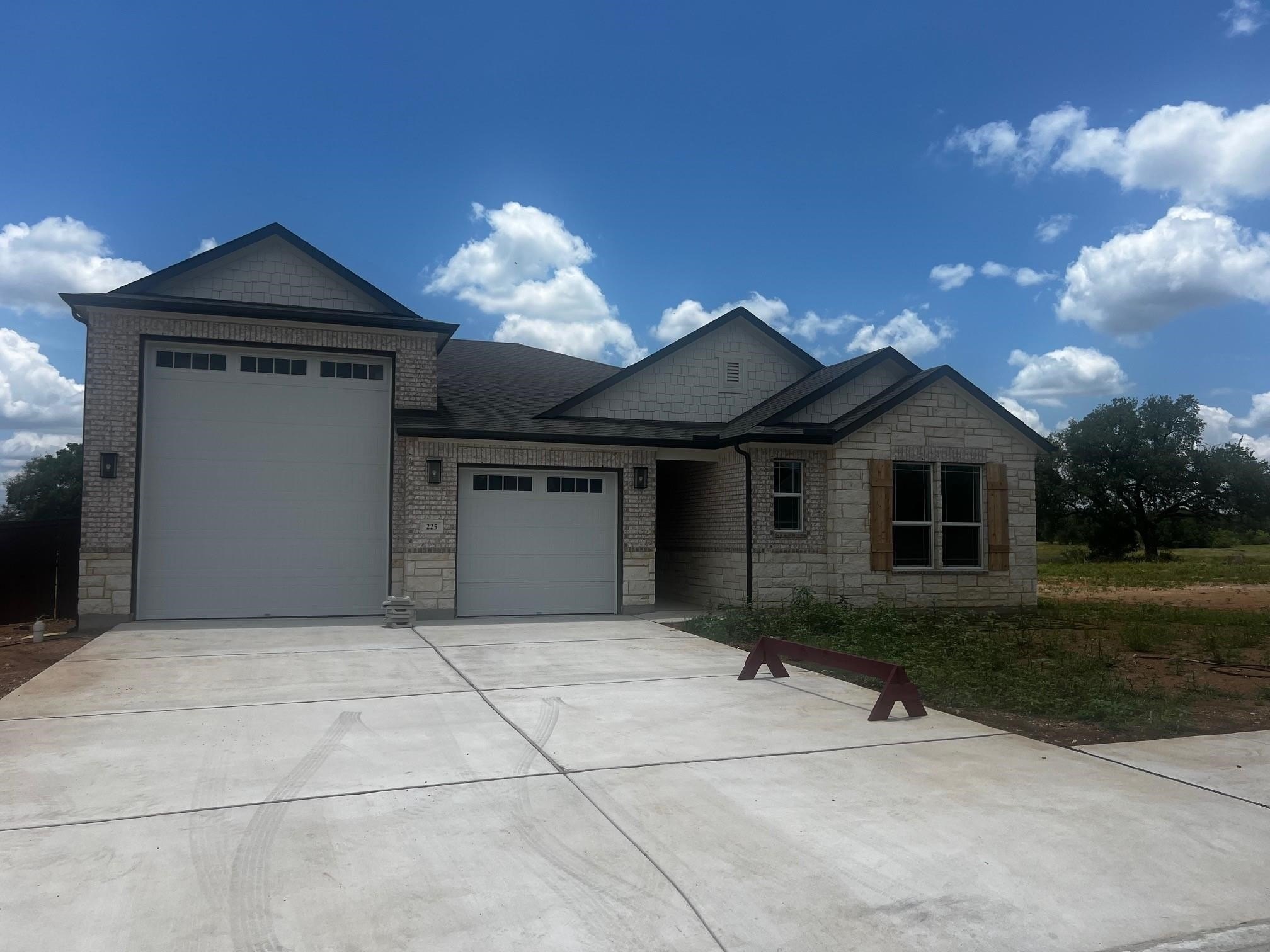 225 Firethorn Road, Marble Falls, TX 78654, 4 Bedrooms Bedrooms, ,3 BathroomsBathrooms,Residential,For Sale,225 Firethorn Road,173754