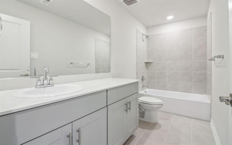 235 Canyon Oaks Drive, Greenville, TX 75402, 4 Bedrooms Bedrooms, ,3 BathroomsBathrooms,Residential,For Sale,235 Canyon Oaks Drive,20867643