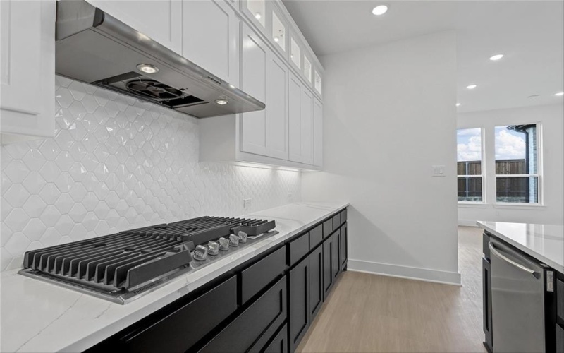 2102 Hereford Drive, Mansfield, TX 76063, 5 Habitaciones Habitaciones , ,5 BañosBaños,Residential,En Venta,2102 Hereford Drive,20964152