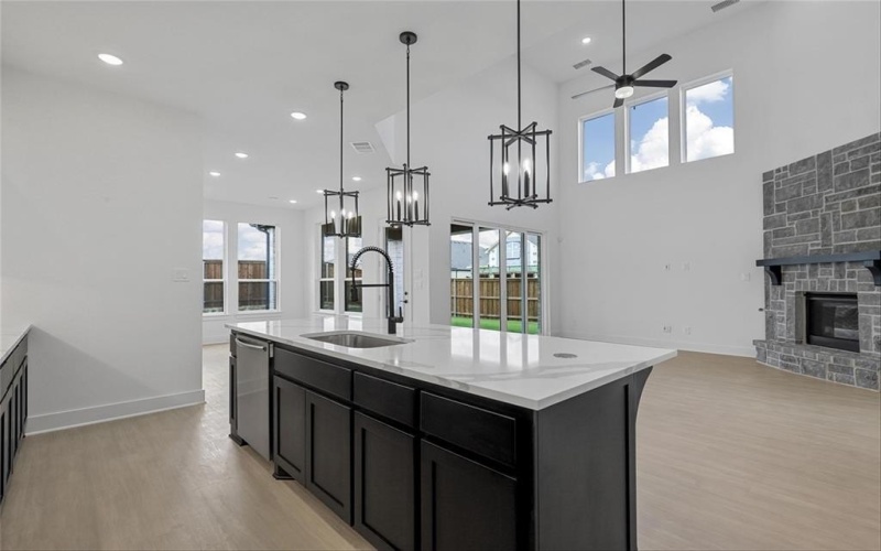 2102 Hereford Drive, Mansfield, TX 76063, 5 Habitaciones Habitaciones , ,5 BañosBaños,Residential,En Venta,2102 Hereford Drive,20964152