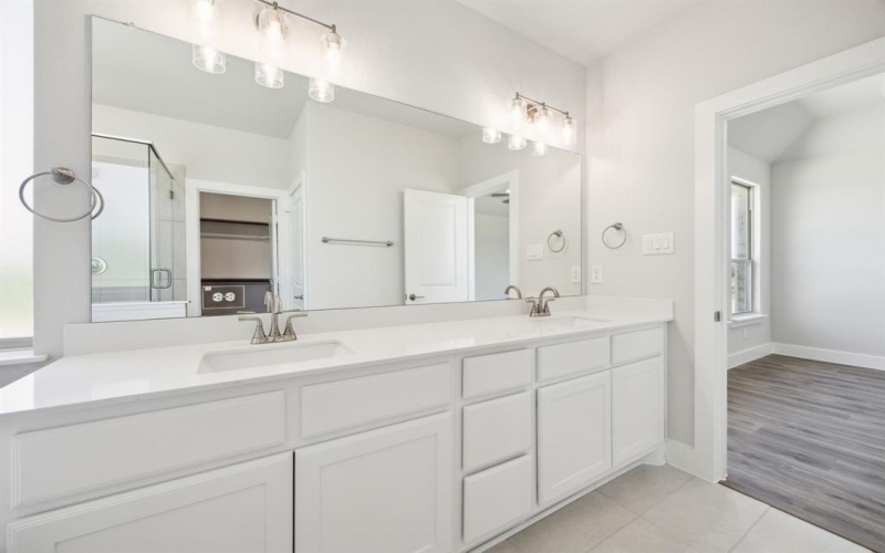 701 Prairie Look Avenue, Waxahachie, TX 75165, 4 Bedrooms Bedrooms, ,3 BathroomsBathrooms,Residential,For Sale,701 Prairie Look Avenue,20964206