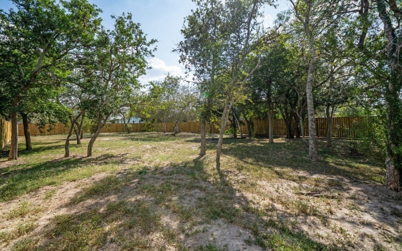402 Oak Drive, Beeville, TX 78102, 4 Bedrooms Bedrooms, ,2 BathroomsBathrooms,Residential,For Sale,402 Oak Drive,113173