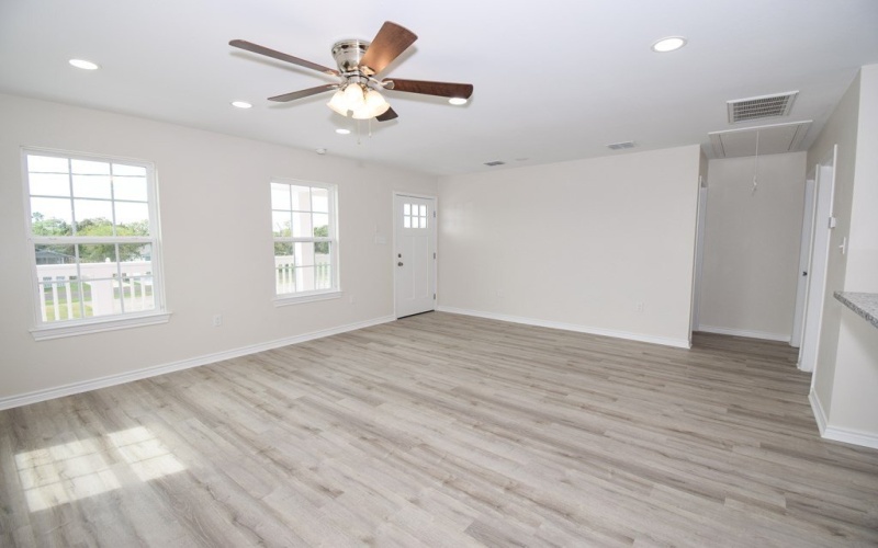 414 E Bay St., ROCKPORT, TX 78382, 3 Habitaciones Habitaciones , ,2 BañosBaños,Residential,En Venta,414 E Bay St.,145536