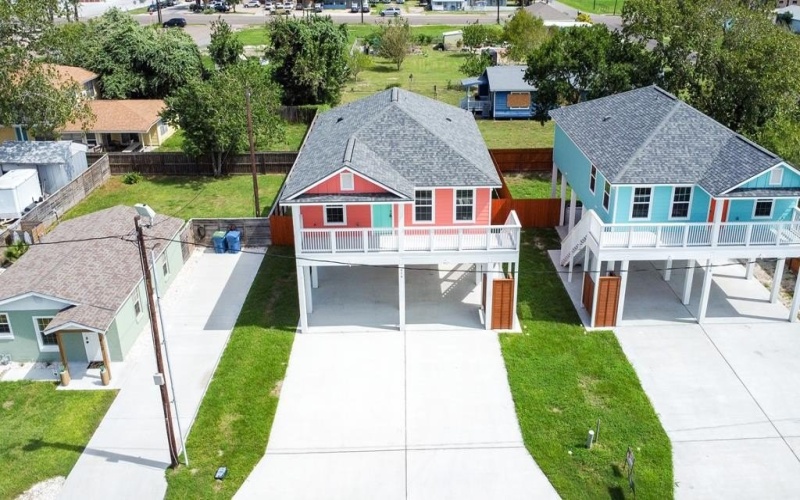 414 E Bay St., ROCKPORT, TX 78382, 3 Habitaciones Habitaciones , ,2 BañosBaños,Residential,En Venta,414 E Bay St.,145536