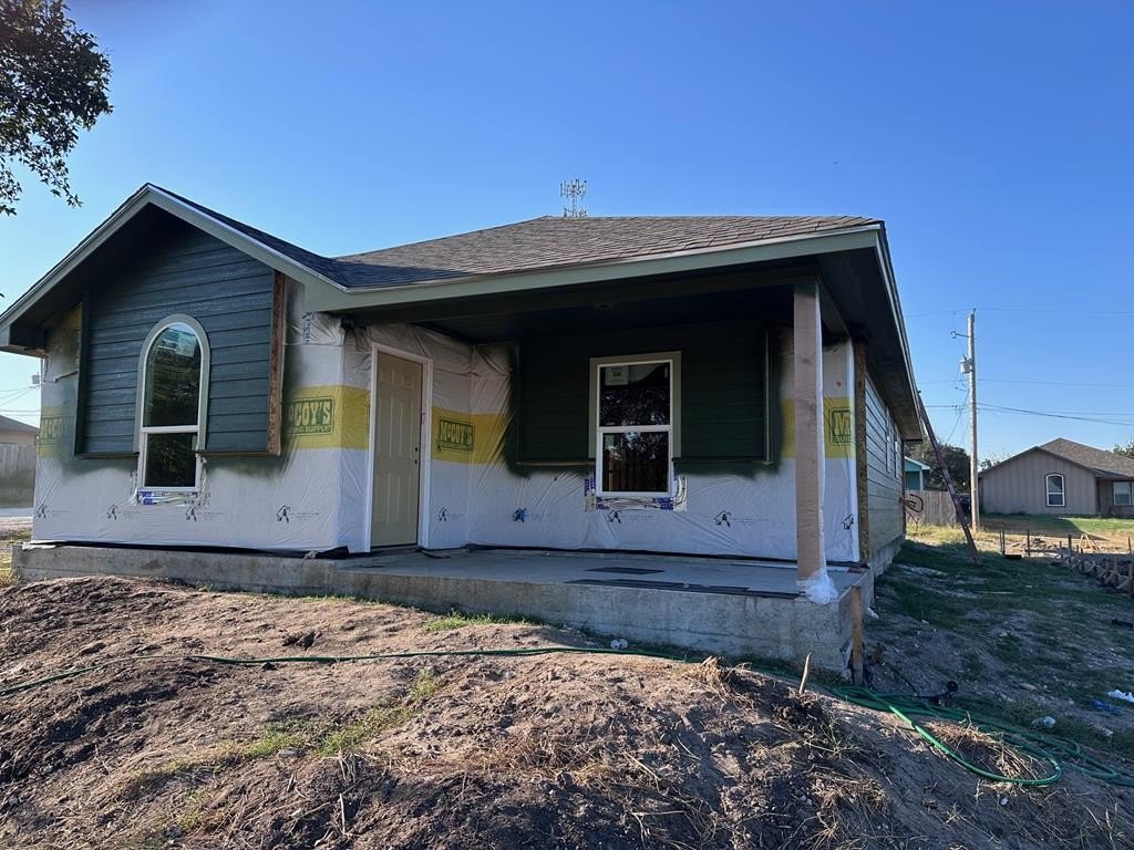 810 W Bates, Beeville, TX 78102, 3 Habitaciones Habitaciones , ,2 BañosBaños,Residential,En Venta,810 W Bates,113181
