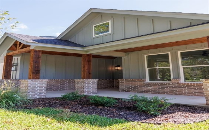 110 W State Street, Alvord, TX 76225, 3 Bedrooms Bedrooms, ,2 BathroomsBathrooms,Residential,For Sale,110 W State Street,20954782