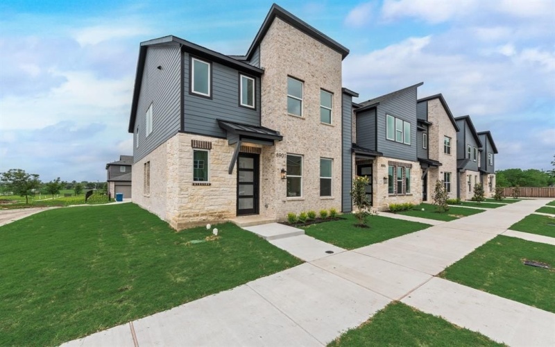 8901 Lowell Street, Rowlett, TX 75089, 3 Habitaciones Habitaciones , ,2 BañosBaños,Residential,En Venta,8901 Lowell Street,20958529