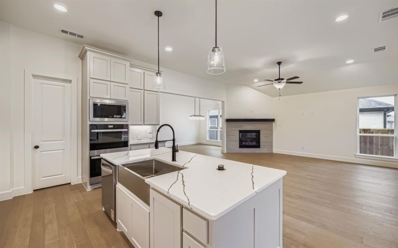 4409 Capstone Road, Midlothian, TX 76065, 4 Habitaciones Habitaciones , ,3 BañosBaños,Residential,En Venta,4409 Capstone Road,0,20963474