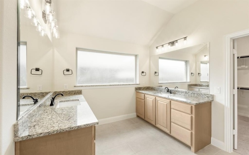 403 Chestnut Lane, Glenn Heights, TX 75154, 4 Bedrooms Bedrooms, ,3 BathroomsBathrooms,Residential,For Sale,403 Chestnut Lane,20963514
