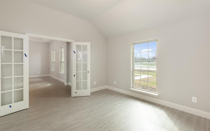670 Crystal Lake Lane, Red Oak, TX 75154, 4 Bedrooms Bedrooms, ,2 BathroomsBathrooms,Residential,For Sale,670 Crystal Lake Lane,20963570