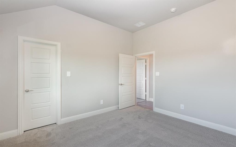 670 Crystal Lake Lane, Red Oak, TX 75154, 4 Bedrooms Bedrooms, ,2 BathroomsBathrooms,Residential,For Sale,670 Crystal Lake Lane,20963570