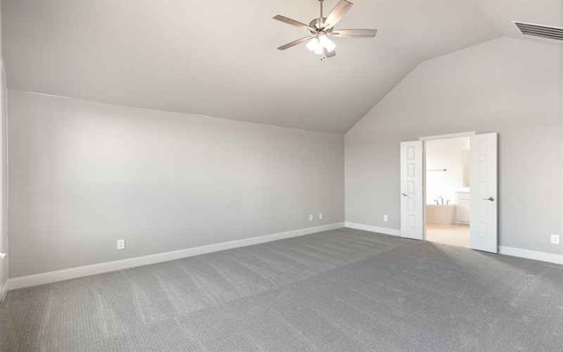 670 Crystal Lake Lane, Red Oak, TX 75154, 4 Bedrooms Bedrooms, ,2 BathroomsBathrooms,Residential,For Sale,670 Crystal Lake Lane,20963570