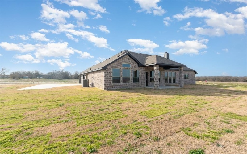 670 Crystal Lake Lane, Red Oak, TX 75154, 4 Bedrooms Bedrooms, ,2 BathroomsBathrooms,Residential,For Sale,670 Crystal Lake Lane,20963570