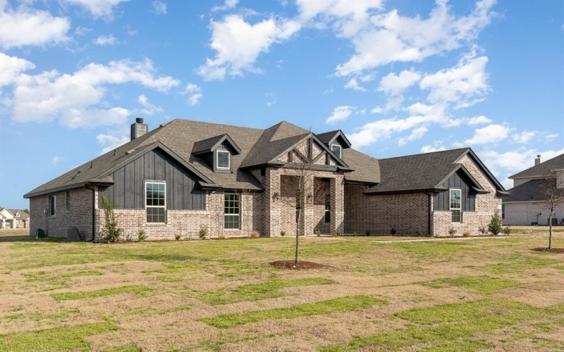 670 Crystal Lake Lane, Red Oak, TX 75154, 4 Bedrooms Bedrooms, ,2 BathroomsBathrooms,Residential,For Sale,670 Crystal Lake Lane,20963570