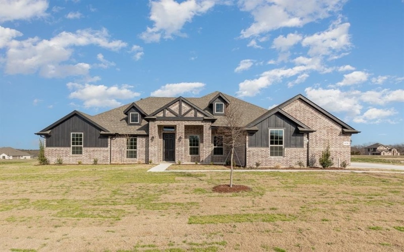 670 Crystal Lake Lane, Red Oak, TX 75154, 4 Bedrooms Bedrooms, ,2 BathroomsBathrooms,Residential,For Sale,670 Crystal Lake Lane,20963570