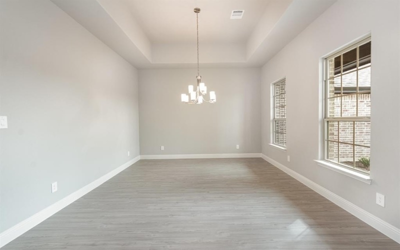 670 Crystal Lake Lane, Red Oak, TX 75154, 4 Bedrooms Bedrooms, ,2 BathroomsBathrooms,Residential,For Sale,670 Crystal Lake Lane,20963570