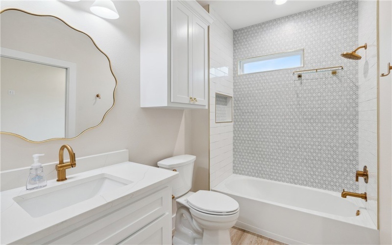 102 Cedar Ridge Drive, Rockport, TX 78382, 4 Bedrooms Bedrooms, ,3 BathroomsBathrooms,Residential,For Sale,102 Cedar Ridge Drive,445691