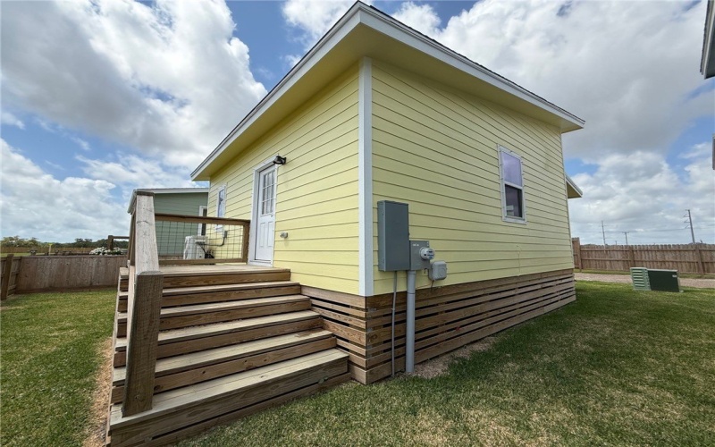 2351 W Market Street unit: 4 #4, Rockport, TX 78382, 2 Bedrooms Bedrooms, ,1 BathroomBathrooms,Residential,For Sale,2351 W Market Street unit: 4,445844