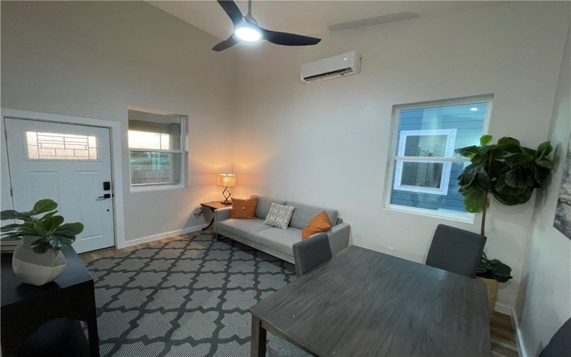 2351 W Market Street unit: 4 #4, Rockport, TX 78382, 2 Bedrooms Bedrooms, ,1 BathroomBathrooms,Residential,For Sale,2351 W Market Street unit: 4,445844