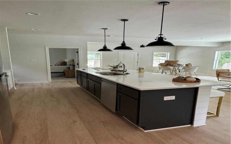 1104 Berkeley Street, College Station, TX 77840, 4 Habitaciones Habitaciones , ,5 BañosBaños,Residential,En Venta,1104 Berkeley Street,25006747