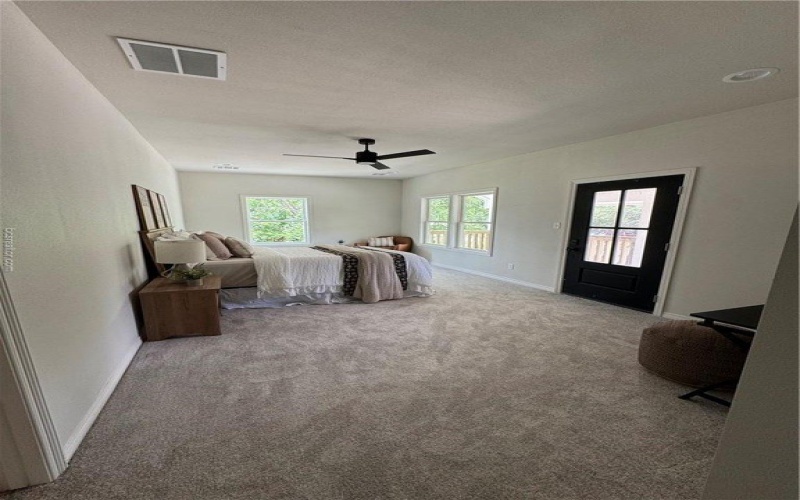 1104 Berkeley Street, College Station, TX 77840, 4 Habitaciones Habitaciones , ,5 BañosBaños,Residential,En Venta,1104 Berkeley Street,25006747