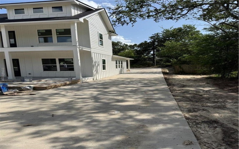 1104 Berkeley Street, College Station, TX 77840, 4 Habitaciones Habitaciones , ,5 BañosBaños,Residential,En Venta,1104 Berkeley Street,25006747