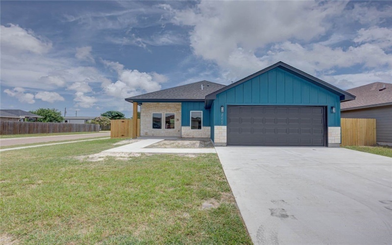2509 Luzius Drive, Corpus Christi, TX 78418, 3 Bedrooms Bedrooms, ,2 BathroomsBathrooms,Residential,For Sale,2509 Luzius Drive,460378