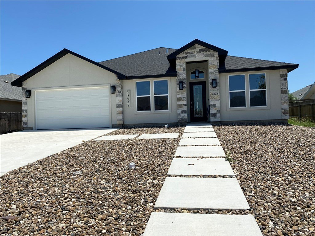 13941 Flintlock Drive, Corpus Christi, TX 78418, 4 Habitaciones Habitaciones , ,3 BañosBaños,Residential,En Venta,13941 Flintlock Drive,446157