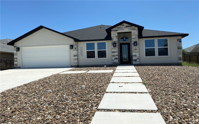13941 Flintlock Drive, Corpus Christi, TX 78418, 4 Habitaciones Habitaciones , ,3 BañosBaños,Residential,En Venta,13941 Flintlock Drive,446157