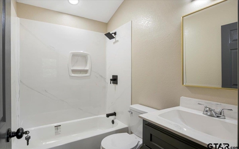 5939 TX-37, Mineola, TX 75773, 1 Bedroom Bedrooms, ,1 BathroomBathrooms,Residential,For Sale,5939 TX-37,25008863