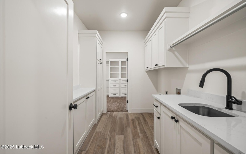 15706 N Farm To Market Rd 179, Shallowater, TX 79363, 3 Habitaciones Habitaciones , ,2 BañosBaños,Residential,En Venta,15706 N Farm To Market Rd 179,202556089