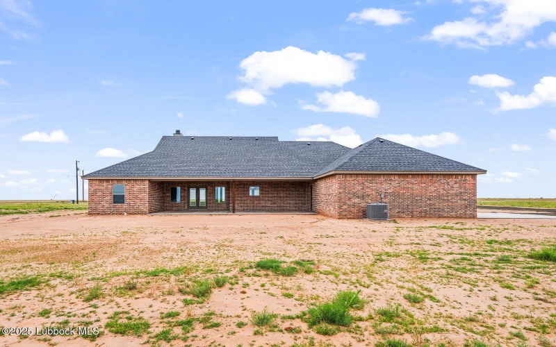 15706 N Farm To Market Rd 179, Shallowater, TX 79363, 3 Habitaciones Habitaciones , ,2 BañosBaños,Residential,En Venta,15706 N Farm To Market Rd 179,202556089
