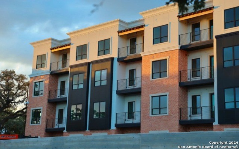 10899 S Hausman Rd #106, San Antonio, TX 78249, 2 Habitaciones Habitaciones , ,2 BañosBaños,Residential,En Venta,10899 S Hausman Rd,1874320