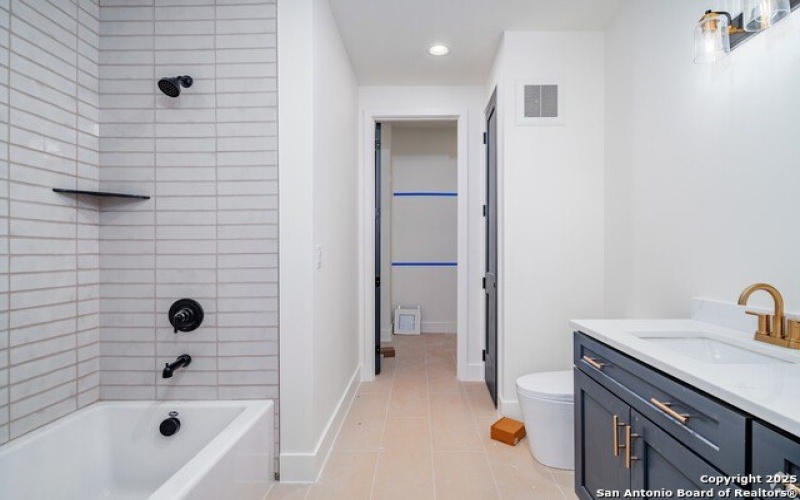 10899 S Hausman Rd #102, San Antonio, TX 78249, 2 Bedrooms Bedrooms, ,2 BathroomsBathrooms,Residential,For Sale,10899 S Hausman Rd,1874326