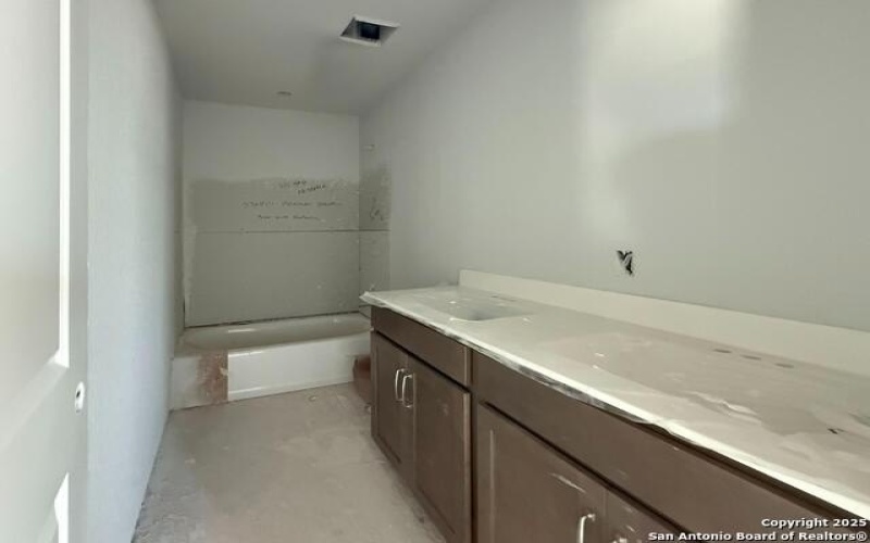 9913 Paseo Post Pl., Schertz, TX 78108, 4 Habitaciones Habitaciones , ,2 BañosBaños,Residential,En Venta,9913 Paseo Post Pl.,0,1874400