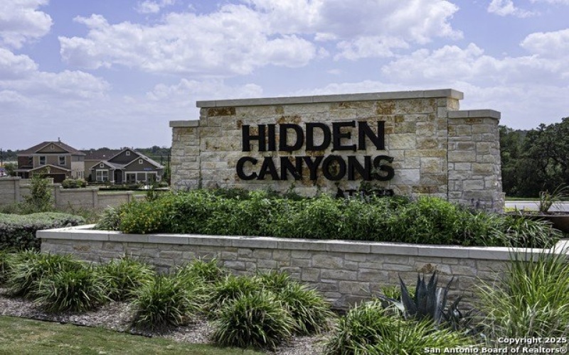 2534 Corinthus Bend, San Antonio, TX 78245, 3 Bedrooms Bedrooms, ,2 BathroomsBathrooms,Residential,For Sale,2534 Corinthus Bend,1874416