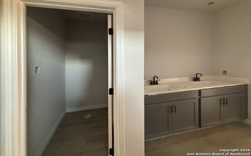 12807 Hill Plains Dr., Schertz, TX 78108, 3 Bedrooms Bedrooms, ,2 BathroomsBathrooms,Residential,For Sale,12807 Hill Plains Dr.,0,1874421