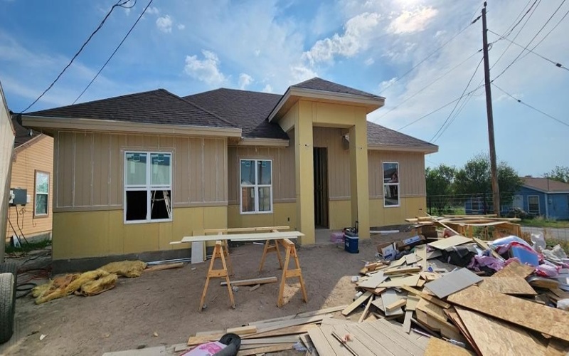 75 School Circle, Eagle Pass, TX 78852, 3 Habitaciones Habitaciones , ,2 BañosBaños,Residential,En Venta,75 School Circle,81335