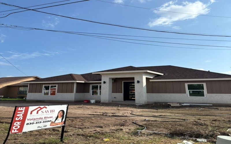 75 School Circle, Eagle Pass, TX 78852, 3 Habitaciones Habitaciones , ,2 BañosBaños,Residential,En Venta,75 School Circle,81335