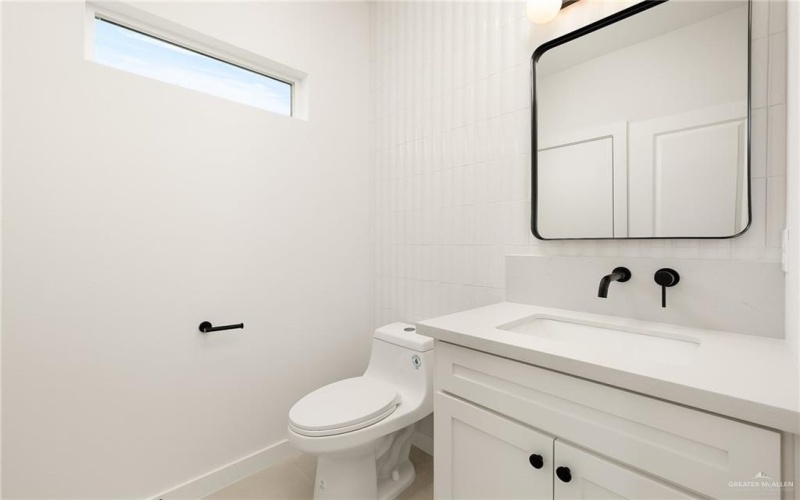 3425 E Kidd Avenue, Edinburg, TX 78542, 3 Bedrooms Bedrooms, ,2 BathroomsBathrooms,Residential,For Sale,3425 E Kidd Avenue,471966