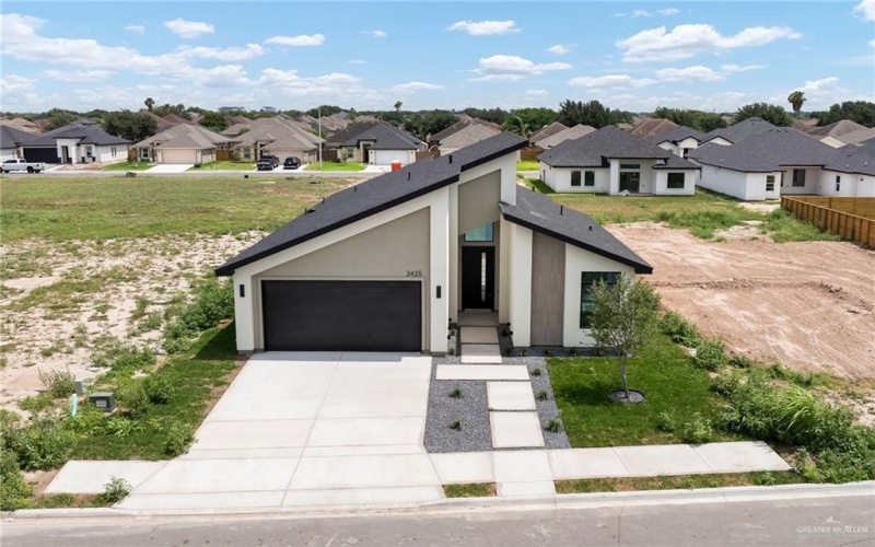 3425 E Kidd Avenue, Edinburg, TX 78542, 3 Bedrooms Bedrooms, ,2 BathroomsBathrooms,Residential,For Sale,3425 E Kidd Avenue,471966