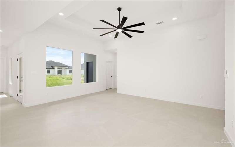 3425 E Kidd Avenue, Edinburg, TX 78542, 3 Bedrooms Bedrooms, ,2 BathroomsBathrooms,Residential,For Sale,3425 E Kidd Avenue,471966