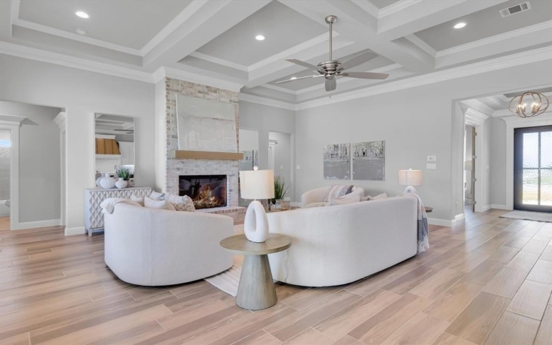 1060 Uplift Drive, Weatherford, TX 76087, 4 Bedrooms Bedrooms, ,3 BathroomsBathrooms,Residential,For Sale,1060 Uplift Drive,20930247