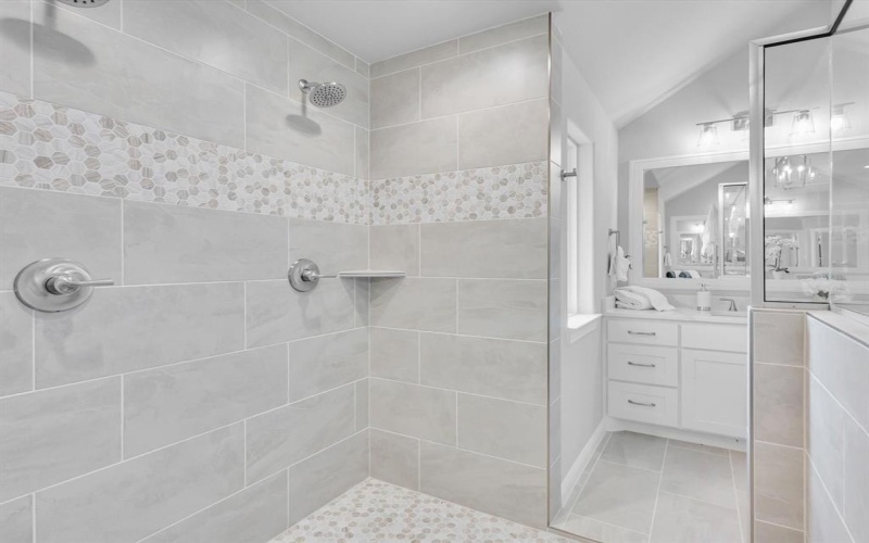1060 Uplift Drive, Weatherford, TX 76087, 4 Bedrooms Bedrooms, ,3 BathroomsBathrooms,Residential,For Sale,1060 Uplift Drive,20930247