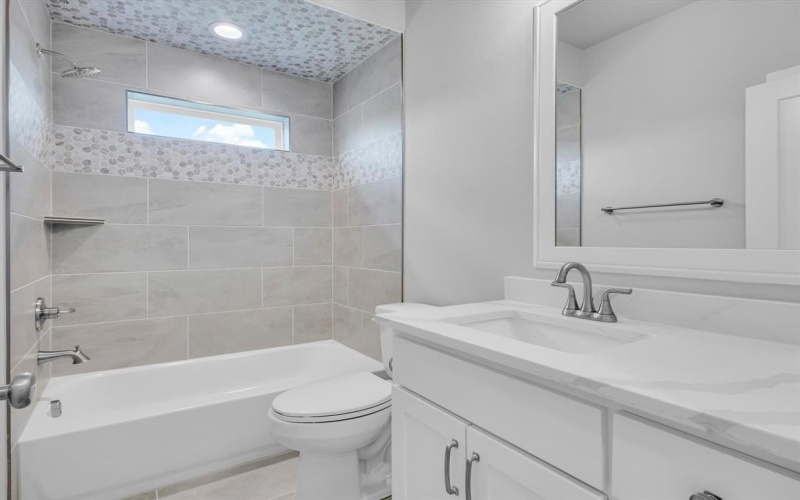 1060 Uplift Drive, Weatherford, TX 76087, 4 Bedrooms Bedrooms, ,3 BathroomsBathrooms,Residential,For Sale,1060 Uplift Drive,20930247