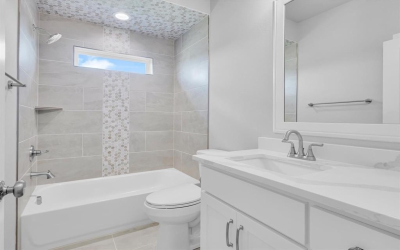 1060 Uplift Drive, Weatherford, TX 76087, 4 Bedrooms Bedrooms, ,3 BathroomsBathrooms,Residential,For Sale,1060 Uplift Drive,20930247