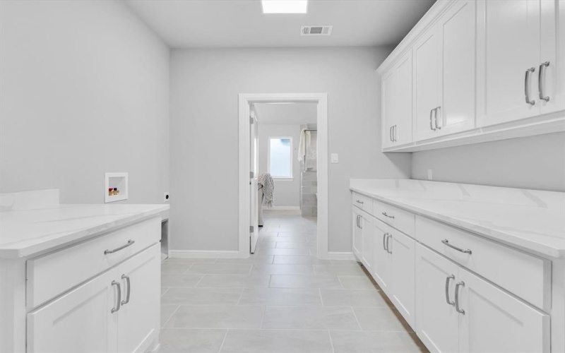 1060 Uplift Drive, Weatherford, TX 76087, 4 Bedrooms Bedrooms, ,3 BathroomsBathrooms,Residential,For Sale,1060 Uplift Drive,20930247